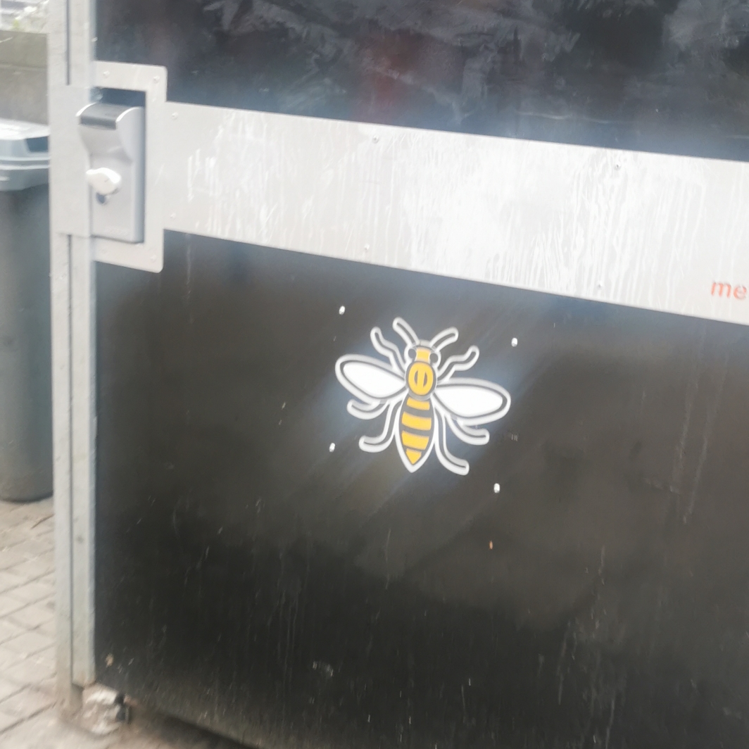 Manchester bee on a storage unit near Piccadilly Gardens