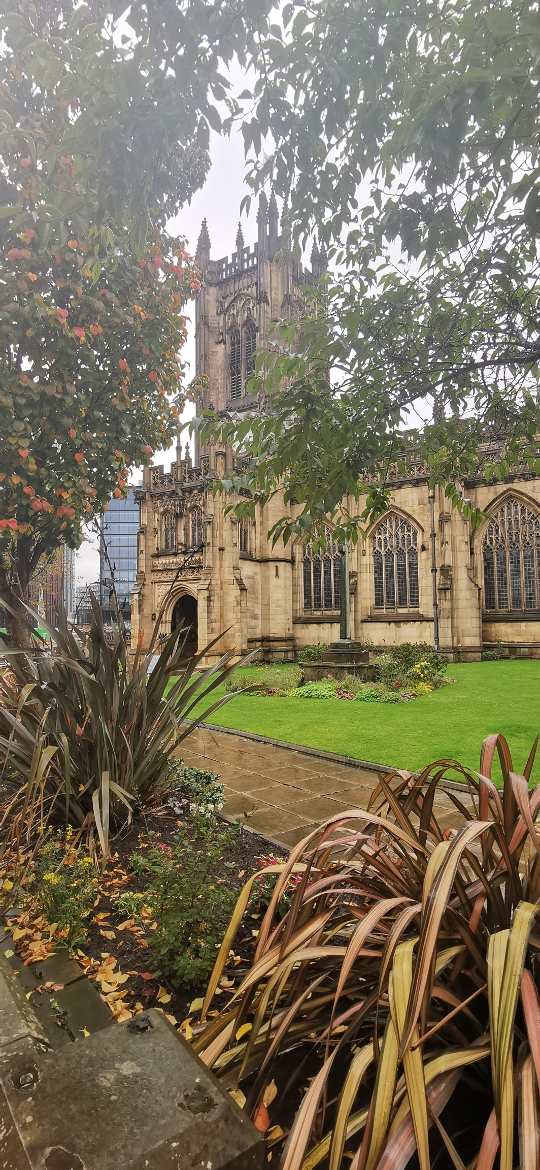 Photo taken between Chetham's School and Cathedral